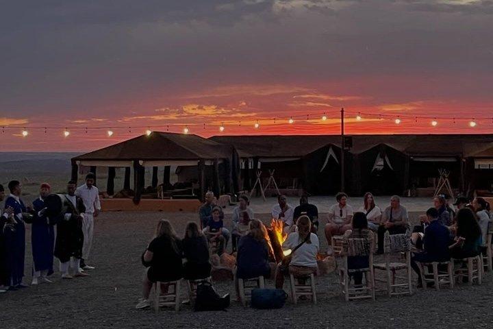 Marrakech: Privat Agafay-ökenquad & kameler med middagsshow