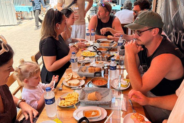 イスタンブールストリートフードツアー地元の人のように食べる