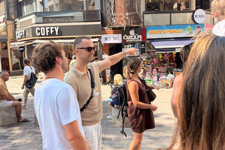 イスタンブールストリートフードツアー地元の人のように食べる
