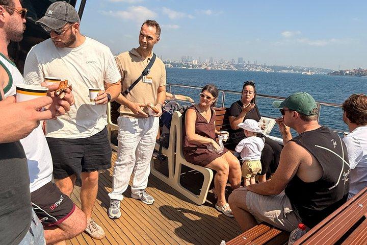 イスタンブールストリートフードツアー地元の人のように食べる