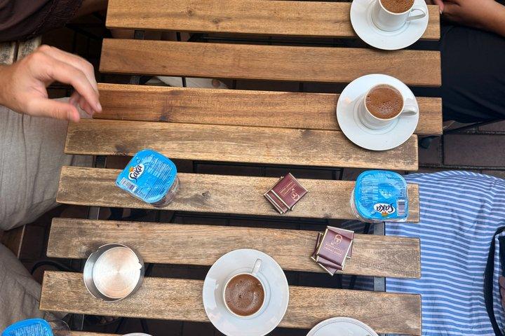 イスタンブールストリートフードツアー地元の人のように食べる