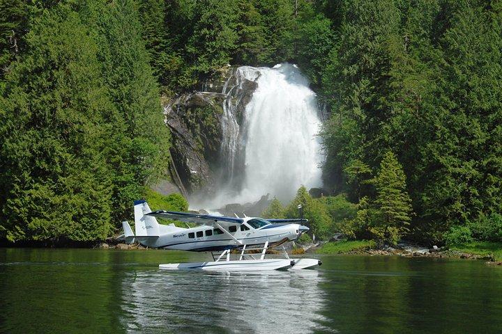 Excursión en avión desde Vancouver a Chatterbox Falls