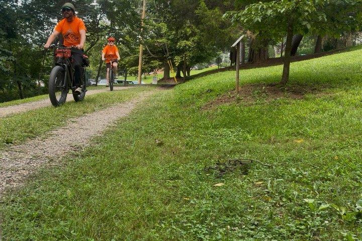 ビッグトップEバイクアドベンチャーツアー