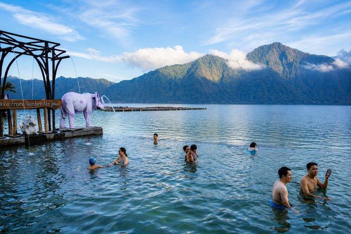 マウントバトゥール日の出展望台と天然温泉ツアー