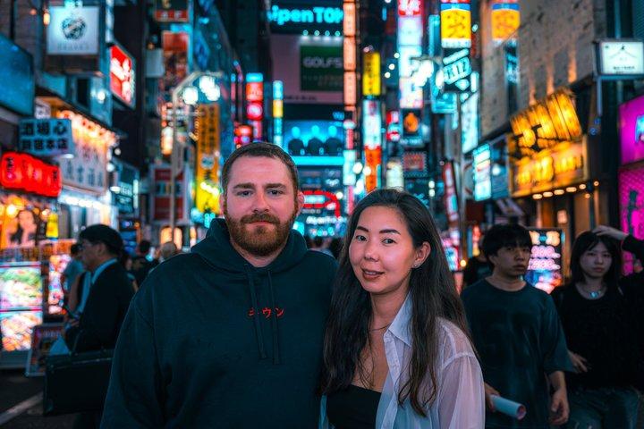 新宿と渋谷でのシネマティックなナイトフォトシュート