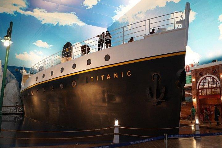 Bali Trans Studio Indoor Theme Park with Thrilling Rides