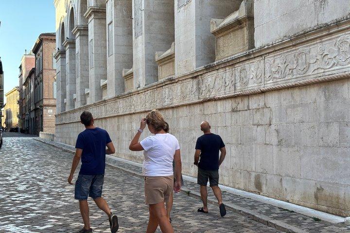 Rimini Unlocked: Eine charaktergetriebene Quest mit Caesar & Fellini
