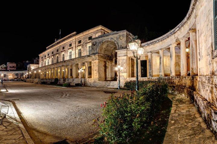 Corfu Shore Excursion Old Town Walking Tour in Spanish