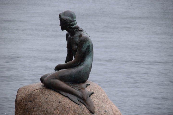 Guided Walking Tour of the Old Town and Nyhavn in Copenhagen