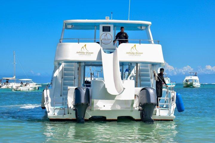 Hip Hop Infinity Party Boat Half Day Lit