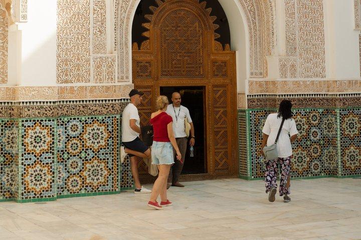 Visite guidée à pied de la Médina de Marrakech, histoire et culture.