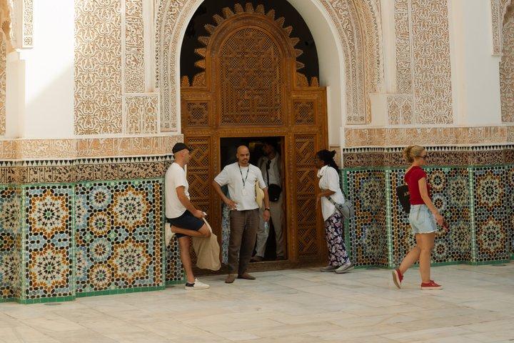 Visite guidée à pied de la Médina de Marrakech, histoire et culture.