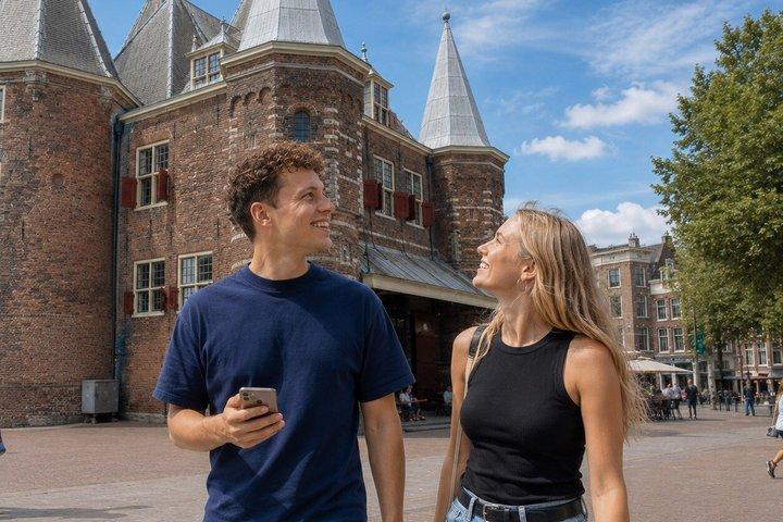 Amsterdã: Caça ao Tesouro Guiada por Você e Passeio a Pé