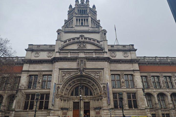 ロンドン・ヴィクトリア・アルバート博物館とナショナル・ギャラリープライベートツアー