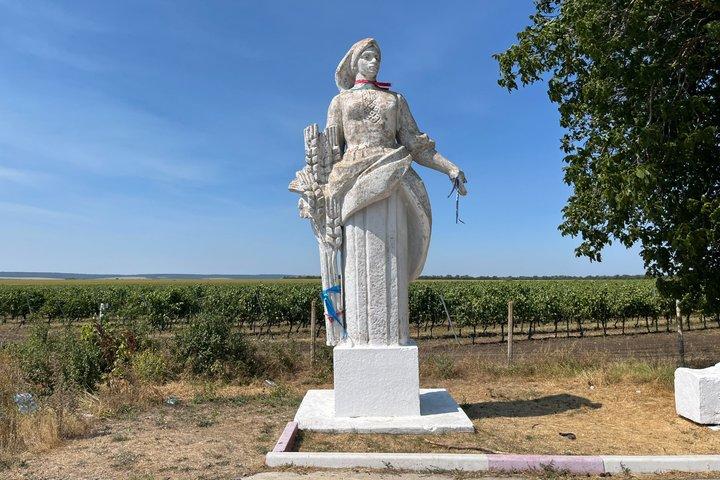 Transnistria Soviet Mosaics and Rybnitsa Tour