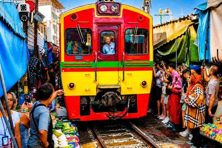 Privater Maeklong Eisenbahnmarkt, Schwimmender Markt & Drachentempel