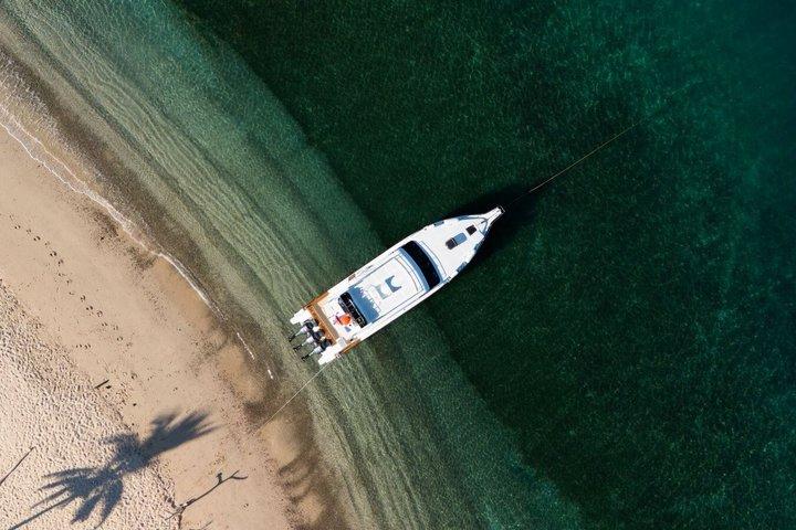シェアスピードボートで行くコモド1日旅行