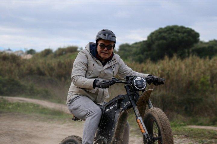 オーシャンビューの電動自転車ツアー | ピックアップ付き