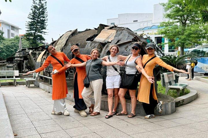 女性が案内するハノイ ジープ ツアー: ハノイの田舎半日
