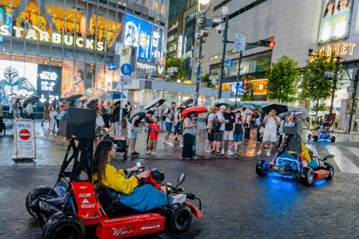 面白いコスチュームで行く渋谷ゴーカートツアー