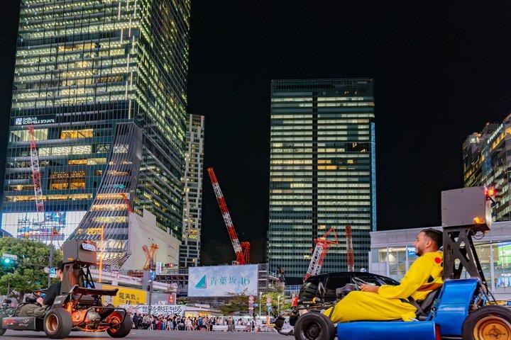 面白いコスチュームで行く渋谷ゴーカートツアー