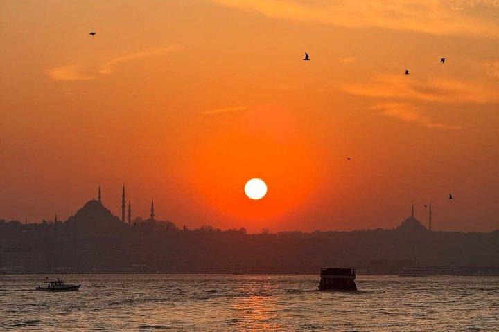Istanbul Bosphorus Sunset Cruise Tour (Guided) + Tea/Coffee