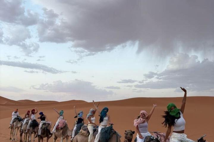 Agafay Avontuur: Quadrijden, kameelrit & dinershow Marrakech