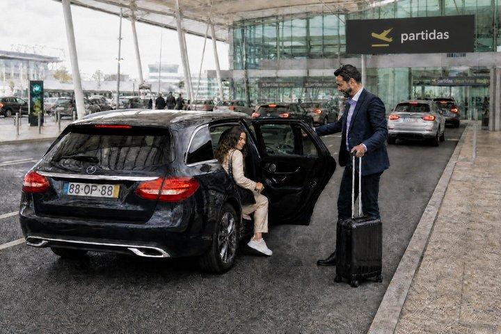 Private Transfer Lisbon-Airport with Professional Driver