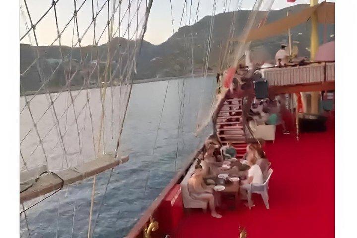 アランヤ海賊船ツアー（ランチとソフトドリンク付）