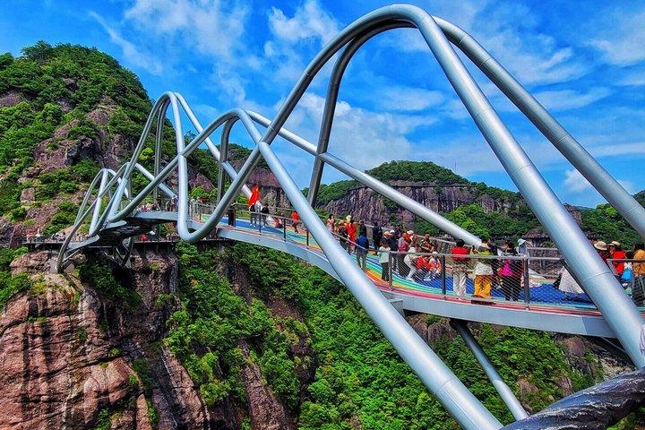 上海発の列車での仙侠ジュアヴァター風山頂日帰り旅行