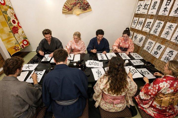 Kyoto Authentische Japanische Kalligraphie in einem traditionellen Studio