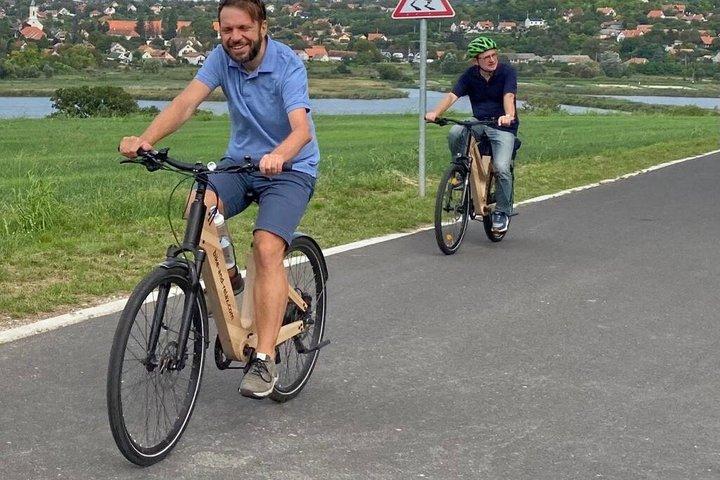 ブダペスト：歴史的なダウンタウンをE-自転車でブダ＆ペストに乗る