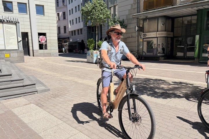 ブダペスト E-Bikeツアー：ツィタデッラと城の丘