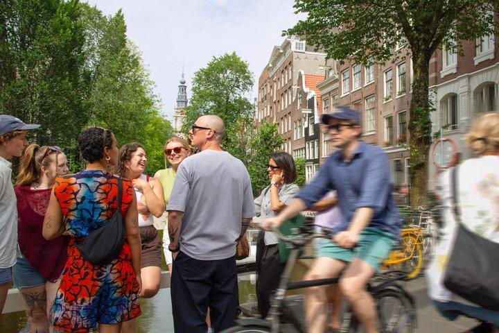 アムステルダム・フードツアー：本格的なオランダ語の味、運河と文化