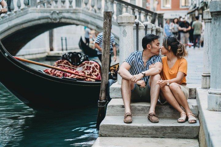 Iconic Landmarks Private Photoshoot in Venice