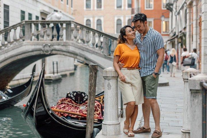 Iconic Landmarks Private Photoshoot in Venice
