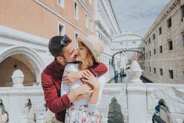 Iconic Landmarks Private Photoshoot in Venice