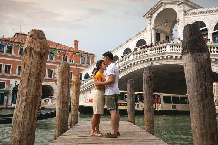 Iconic Landmarks Private Photoshoot in Venice
