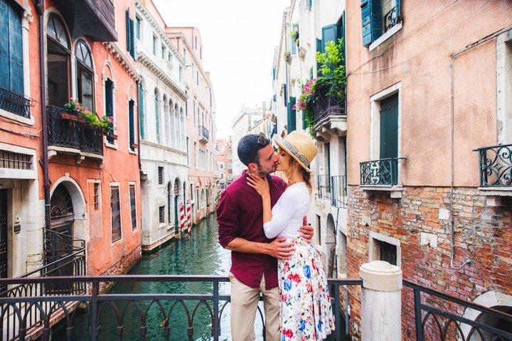 Iconic Landmarks Private Photoshoot in Venice