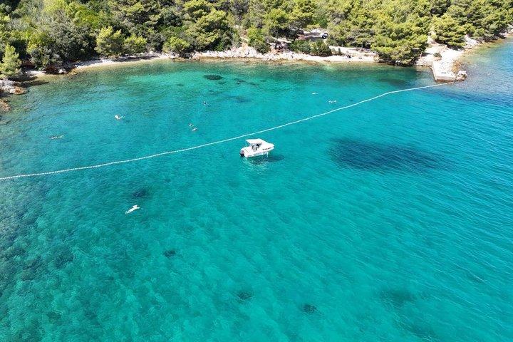 プライベート4ストップザダルボートツアー：スイム、シュノーケル、アイランドホッピング