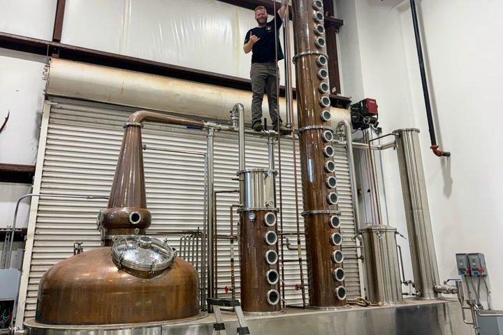 Private Oahu Speakeasy: Distillery, Tasting and Cocktail