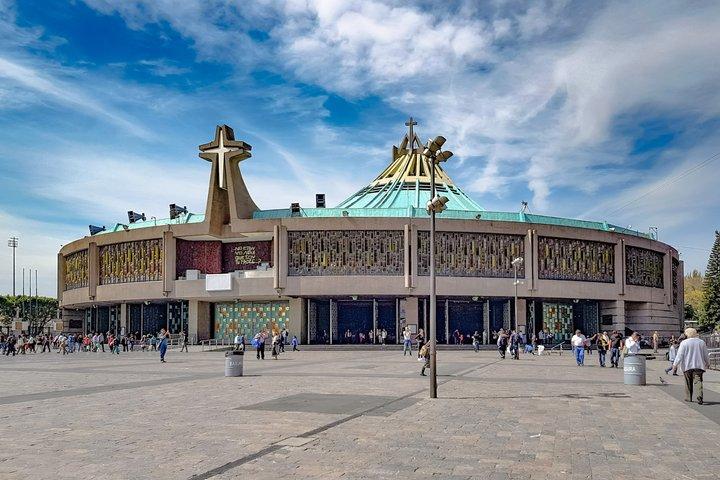Basilica of Guadalupe: walking tour of the village and its secrets