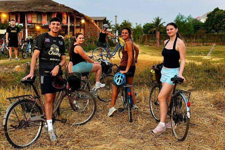 シェムリアップ;小グループカントリーサイド、自転車ツアー、サンセット＆ピクニック