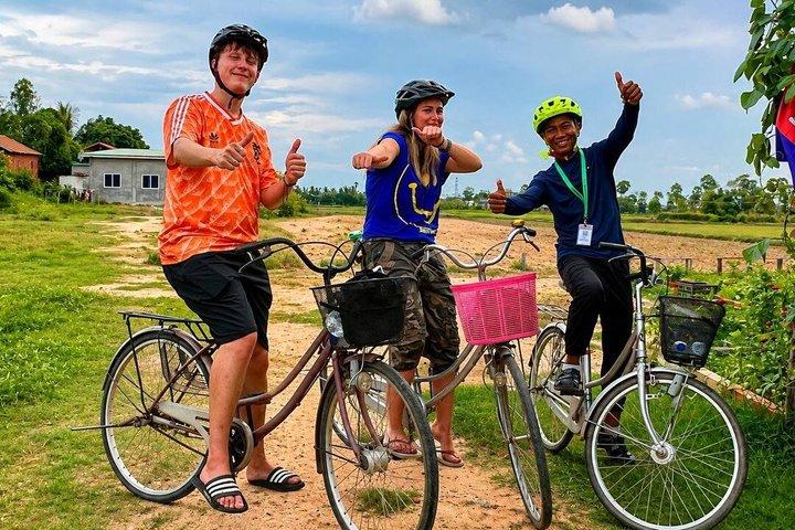 シェムリアップ;小グループカントリーサイド、自転車ツアー、サンセット＆ピクニック