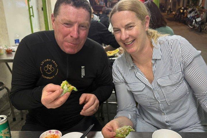 サイゴンバイクフードツアー 10品試食付き