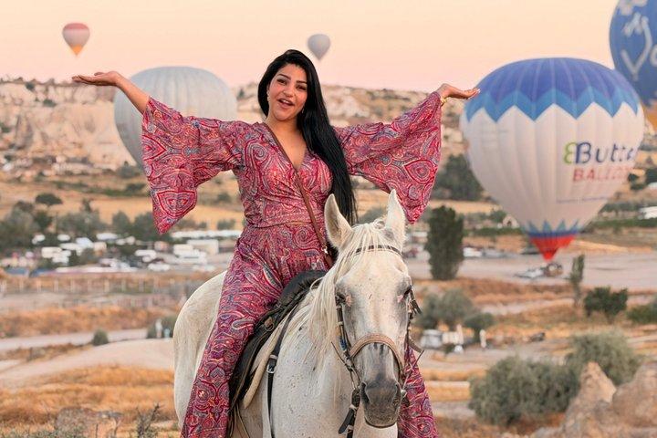 360°写真、無料動画＆ホテルピックアップ付きカッパドキア乗馬