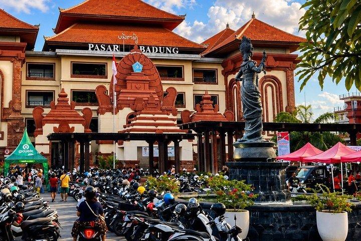 バリ島：ナイトマーケット＆ローカルワルンフードツアー（15＋試食付き）