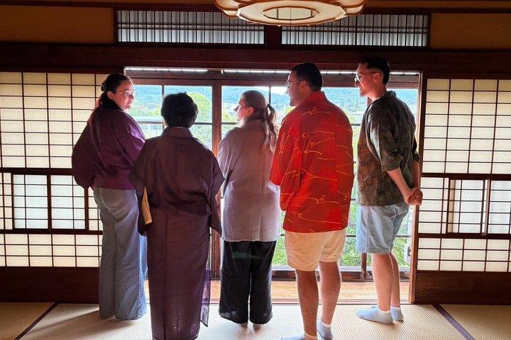 鴨川を望む京都の本格茶道＆書道