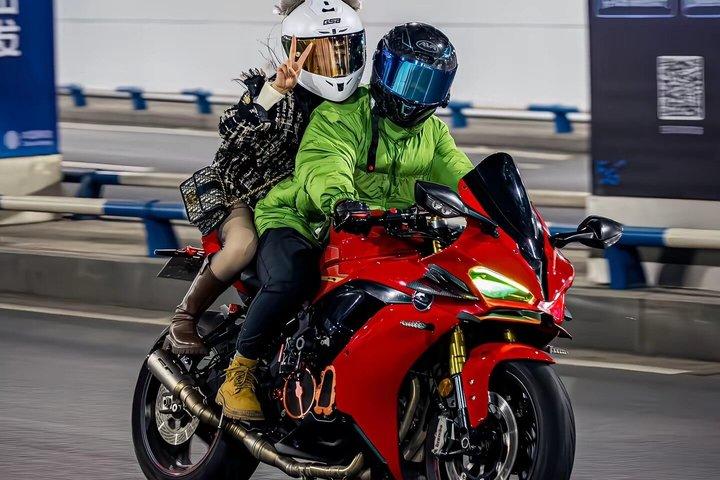 プライベート重慶8日間ツアー:バイク撮影、ケーブルウェイ、夜景
