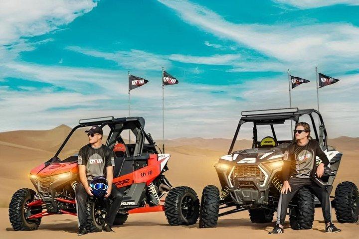 VIPデザートサファリ、クアッドバイク30分、ラクダ乗り、ディナー、ショー